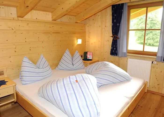 Unterhof 3*